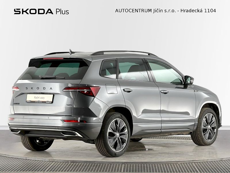 Škoda Karoq (2025) DSG 2.0TDI 110kW 4x4 SportLine - fotka 2 z 33