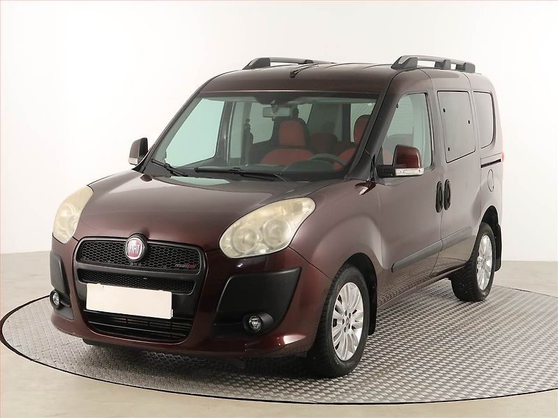 Fiat Dobló (2014) 1.6 MultiJet, 5Míst, SR, DPH - fotka 2 z 19