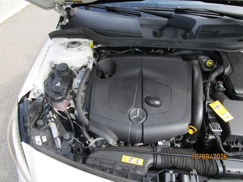 Mercedes-Benz Třídy A (2017) 200 CDi AMB, panorama, navi - fotka 29 z 32