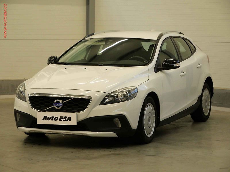 Volvo V40 (2014) 1.6 D2, Cross Country, AT - fotka 3 z 18