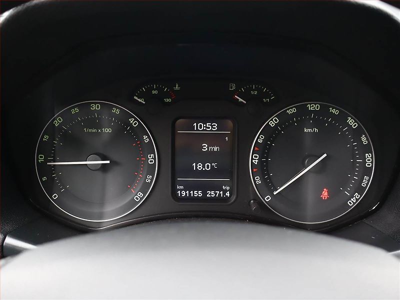 Škoda Octavia (2006) Elegance 1.9 TDI, Serv.kniha - fotka 8 z 12
