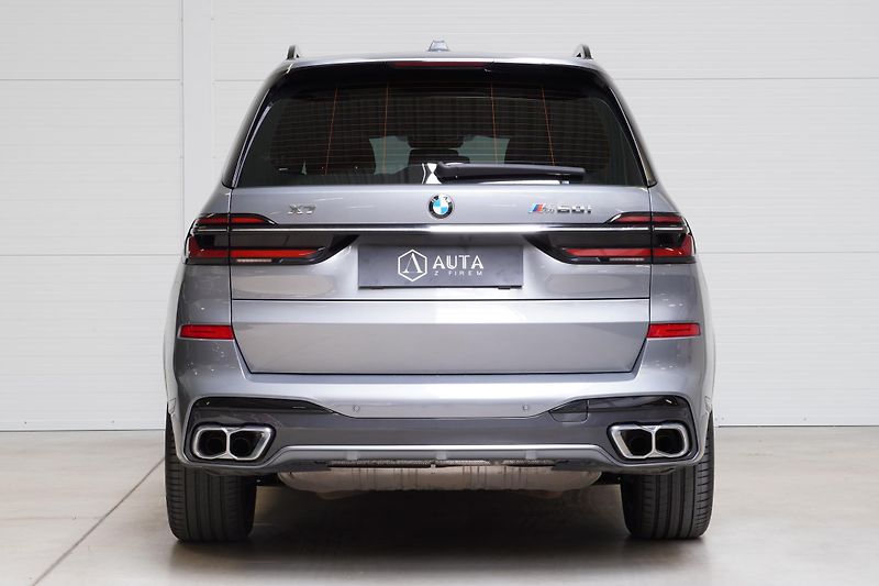 BMW X7 M60i,1.MAJ,ČR,DPH,Tažné - fotka 7 z 44