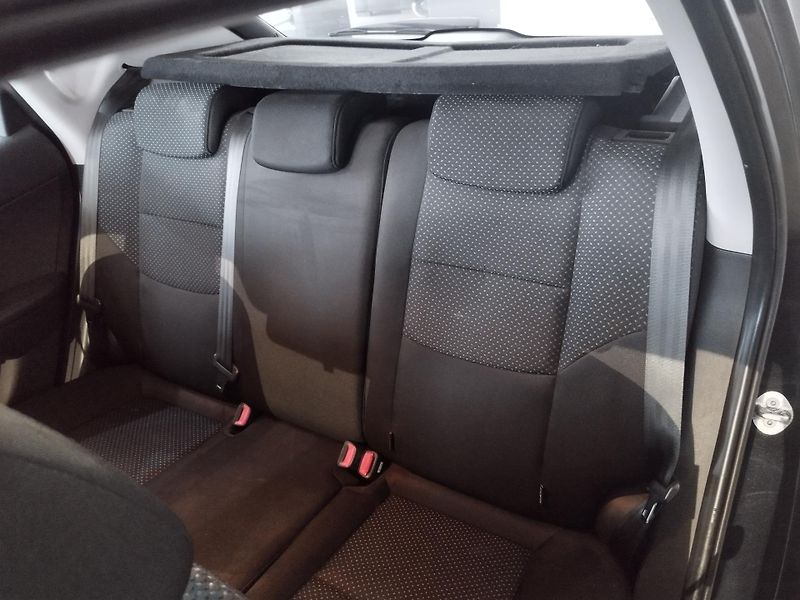 Hyundai i30 (2011) 1,6I,93KW,AUTOMAT,ALU,naj.63t - fotka 16 z 27