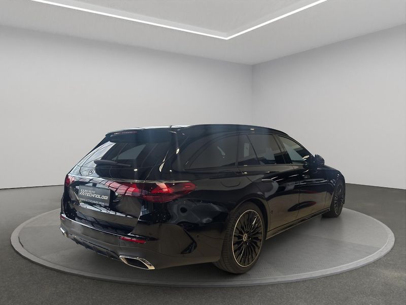Mercedes-Benz Třídy E (2025) E 300 de 4MATIC - fotka 7 z 23