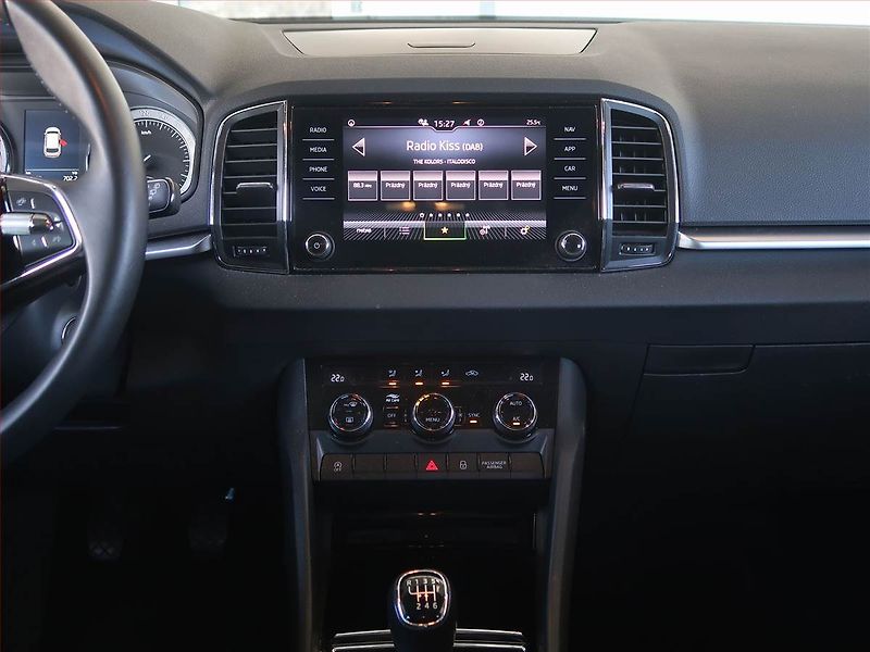 Škoda Karoq (2022) Ambition 1.0 TSI - fotka 12 z 16