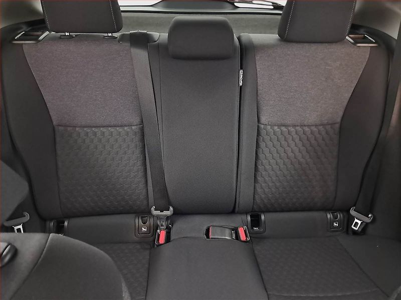 Toyota Yaris (2021) 1.5 VVT-i Hybrid, Automat - fotka 10 z 21
