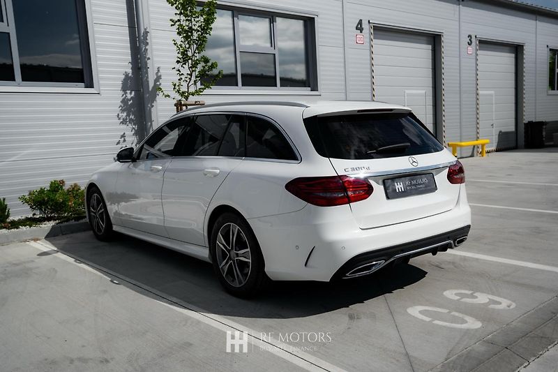 Mercedes-Benz Třídy C (2019) C 300d Kombi 180kW - fotka 7 z 30