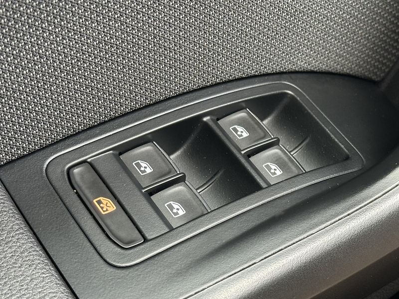 Seat Ateca (2017) 1.4TSi DSG Xcellence, Kessy    - fotka 24 z 51
