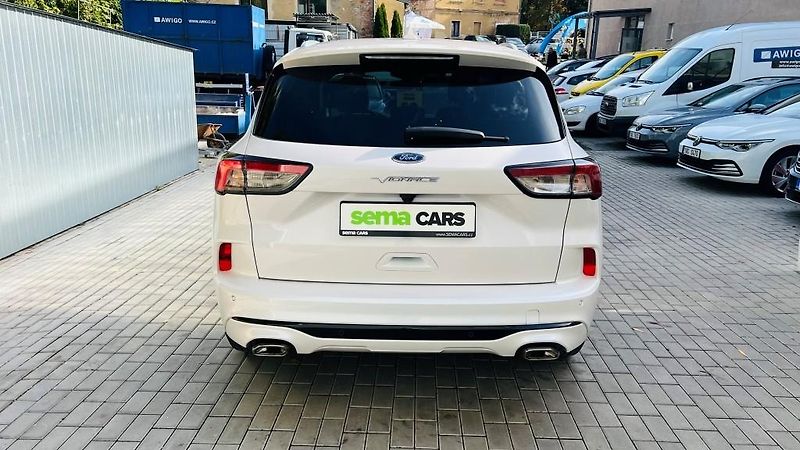 Ford Kuga (2022) 2.5i PHEV 165 kW Vignale AT - fotka 6 z 42