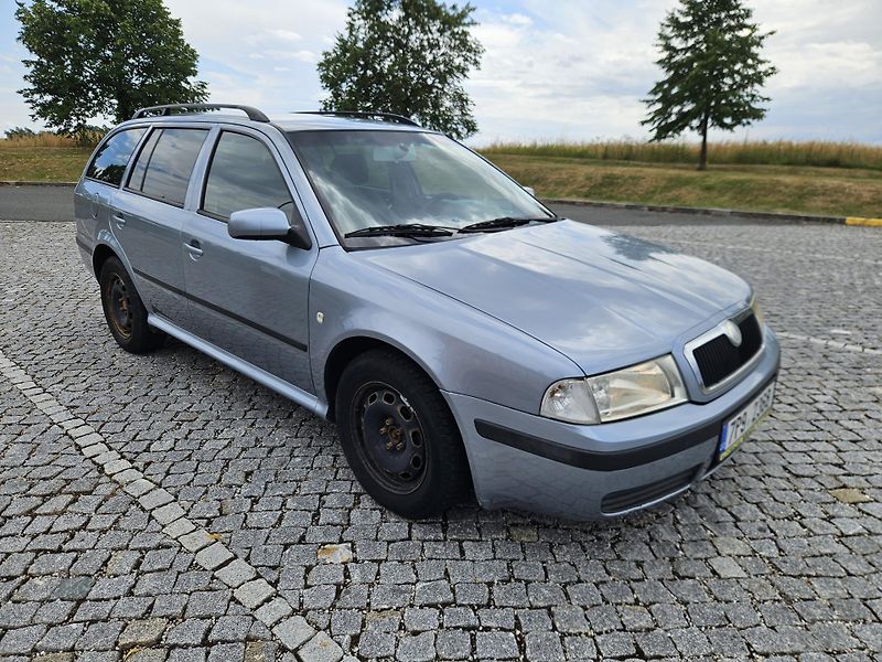 Škoda Octavia (2004) 2L BENZIN, SPLÁTKY  - fotka 4 z 22