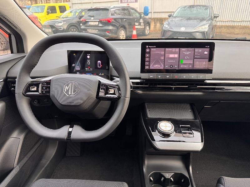 MG MG4 (2025) Electric Exclusive (64 kWh) - fotka 21 z 41