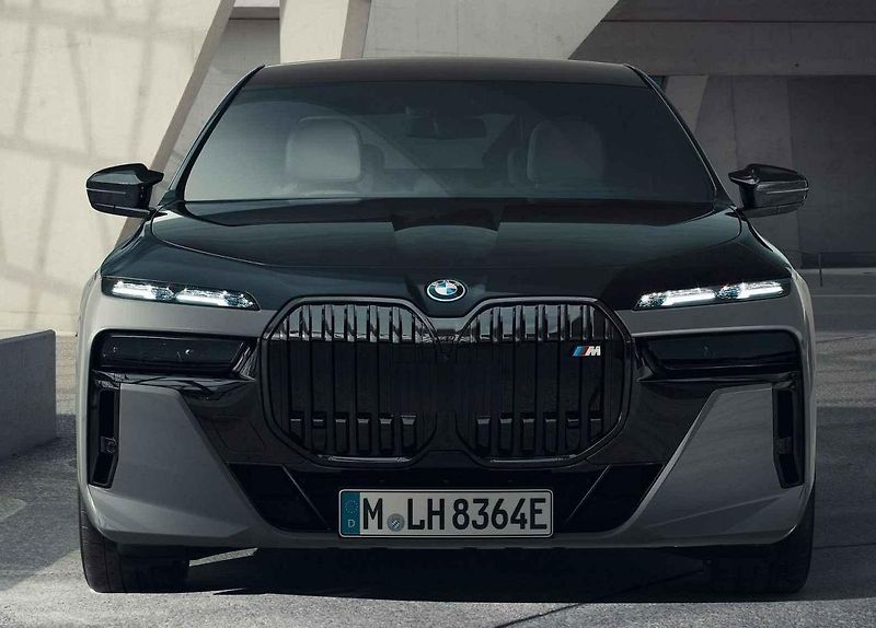 BMW 7 (2022)