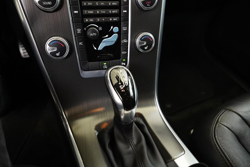 Volvo XC60 - fotka 25 z 29