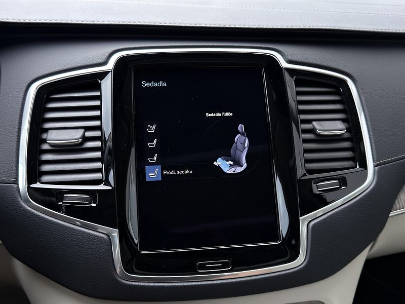 Volvo XC90 T8 AWD RECH. INSCRIPTION   - fotka 30 z 56