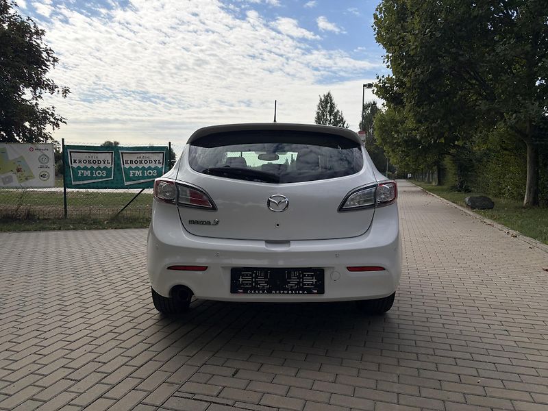 Mazda 3 1.6 90th Anniversary - fotka 10 z 31