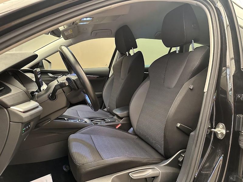 Škoda Octavia (2021) SW 1.0 TSI Ambition DSG 81 kW - fotka 8 z 24