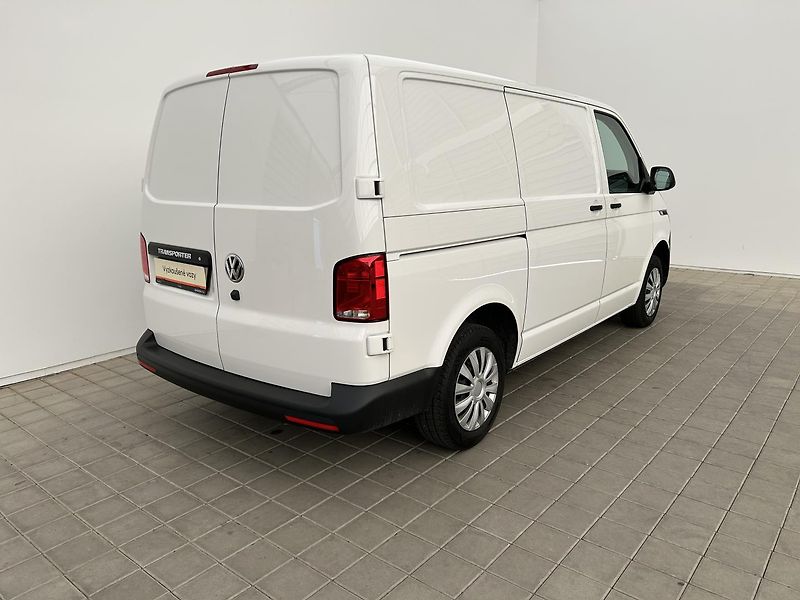 Volkswagen Transporter 2.0 TDI - fotka 2 z 23