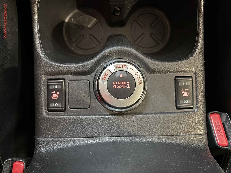 Nissan X-Trail (2016) 1.6 dCi 4x4, ČR, bixen - fotka 19 z 19