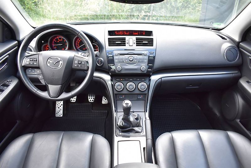 Mazda 6 2,5 16V    SPORT+,BOSE,1.M,TOP - fotka 10 z 22