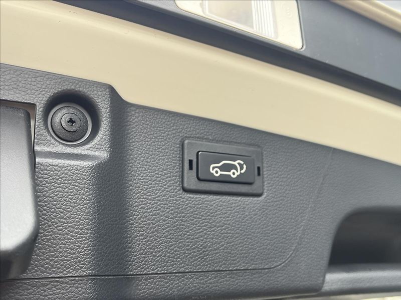 SsangYong Korando 1,5 TGDI  Premium AT 4WD CZ - fotka 22 z 28