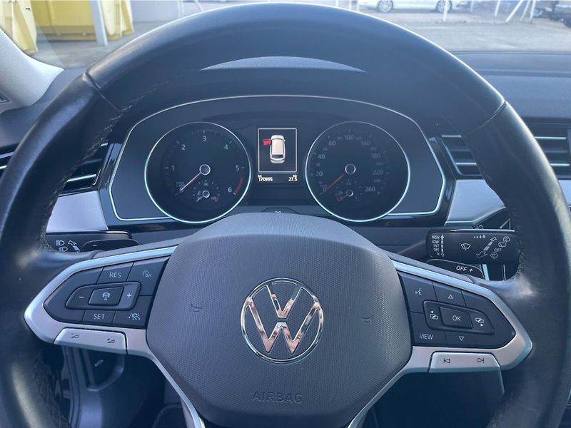 Volkswagen Passat Elegance 2.0 TDI 110 kW DSG Va - fotka 18 z 29