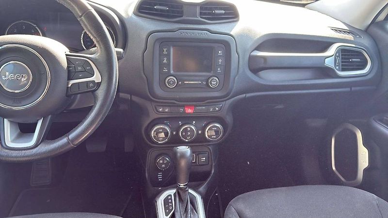 Jeep Renegade 2.0 Mjt 140k Limited 4WD/9891 - fotka 8 z 15