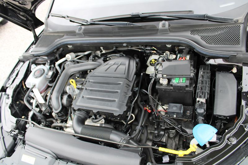 Škoda Scala (2020) 1,0TSI KLIMA LED TEMPOMAT ALU - fotka 16 z 16
