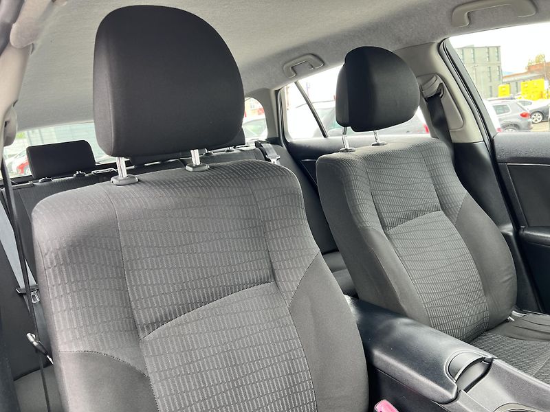 Toyota Avensis SOL 1.8 VVT-i NAVI KLIMA ALU - fotka 36 z 45