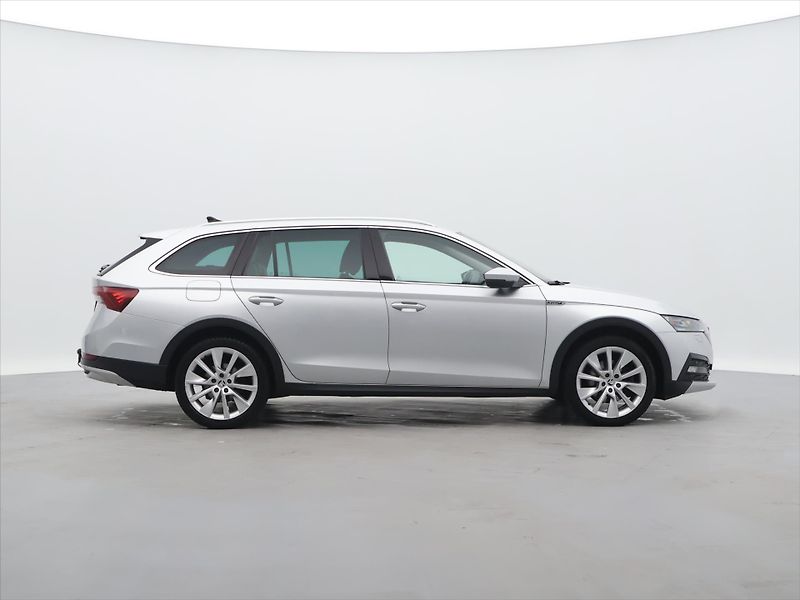 Škoda Octavia Scout 2.0 TDI 147kW 4x4 DSG CZ - fotka 8 z 28