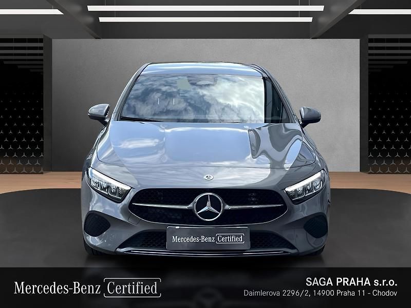 Mercedes-Benz Třídy A A-Třída 180 Progressive Editio - fotka 2 z 21