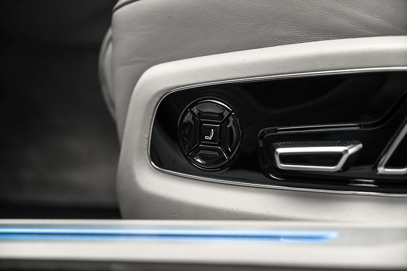 Audi A8 50TDI L Full Masáže Lednice TV - fotka 22 z 25