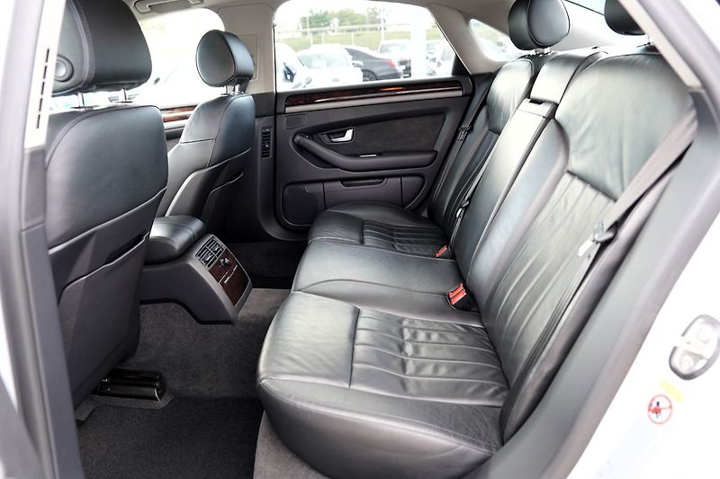 Audi A8 3.0 TDI quattro tiptronic,kůže - fotka 33 z 44
