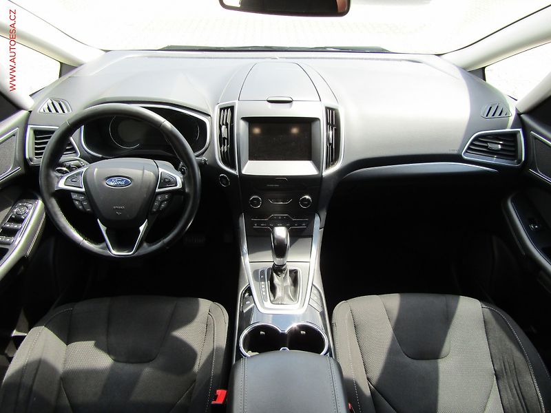 Ford S-MAX (2017) 2.0 TDCi, Navi, bixen - fotka 8 z 28