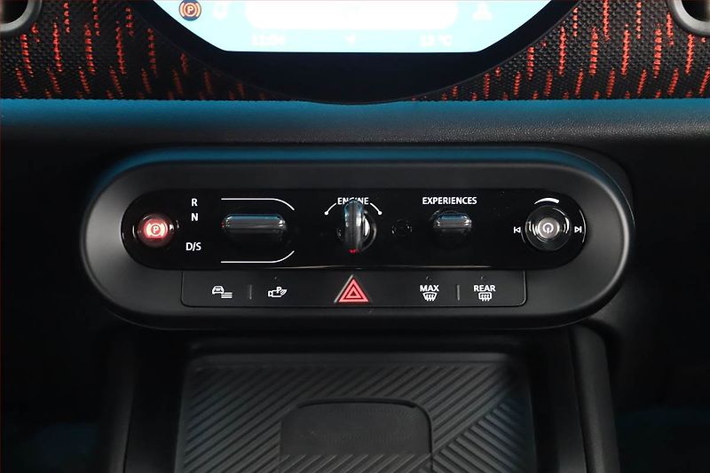 Mini Countryman (2025) S All4, JCW, HUD, Navigace - fotka 21 z 26
