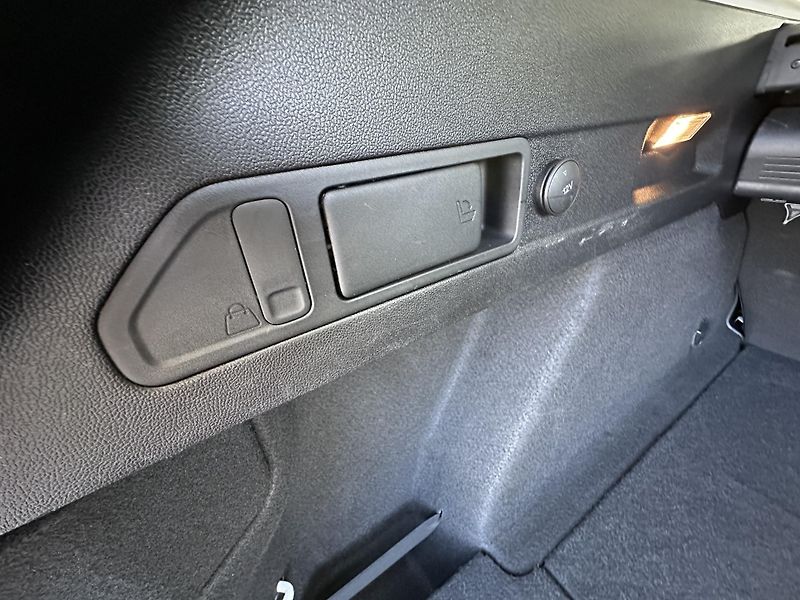 Ford Focus (2019) 1.5EcoBlue/88kW*KOMBI*1.Maj.TZ - fotka 30 z 39