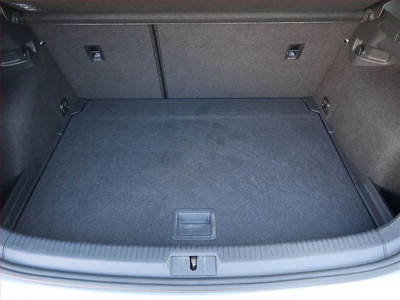 Volkswagen Golf (2016) 1.2 TSI, Tempomat - fotka 13 z 16