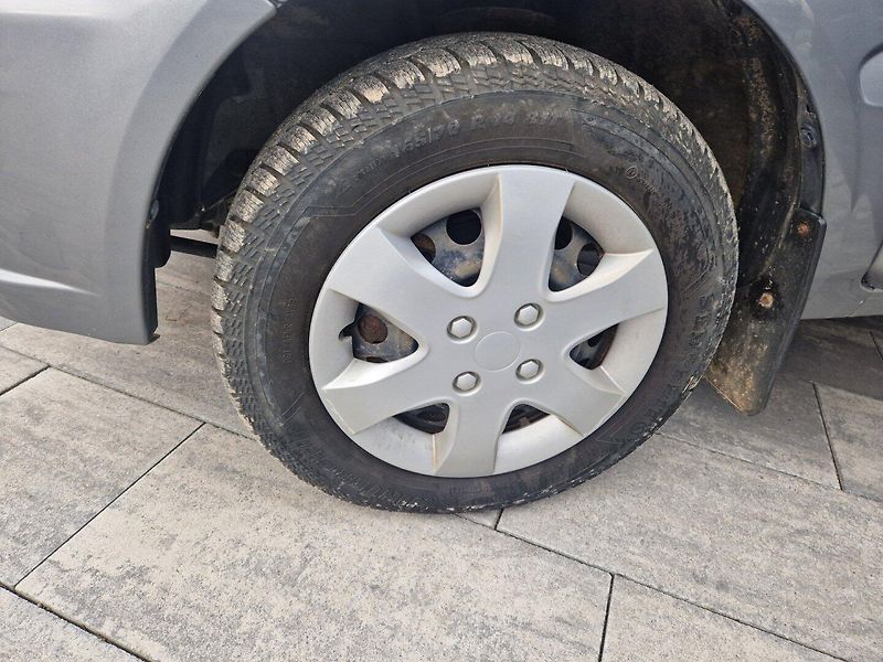 Subaru Justy (2008) 1,3 i 69 KW 4x4 - fotka 26 z 26