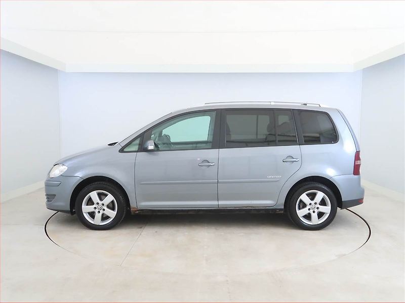 Volkswagen Touran (2008) 1.9 TDI, nová STK, Tažné - fotka 3 z 13