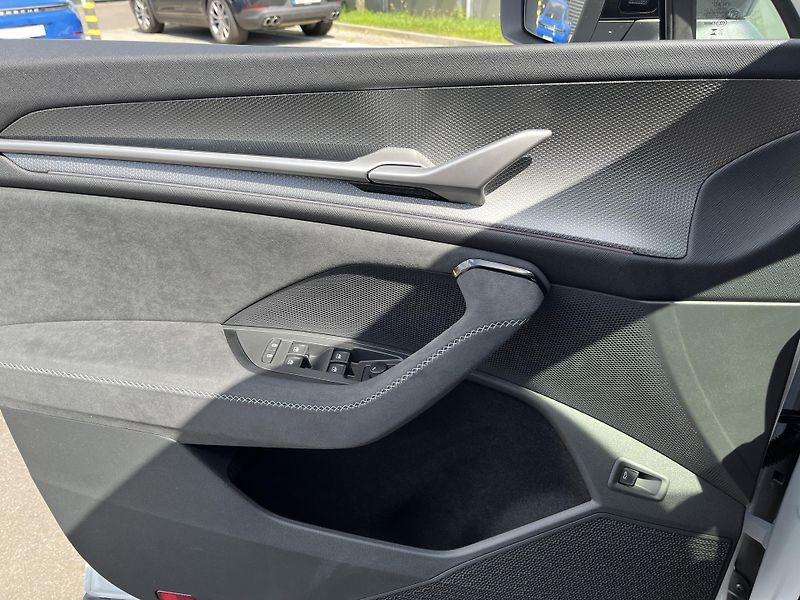 Škoda Kodiaq SPORTLINE 2.0TDI 142kW 4X4 - fotka 21 z 27
