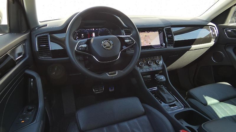 Škoda Kodiaq 2,0 TSI 140 kW L&K 4x4 DSG - fotka 5 z 26