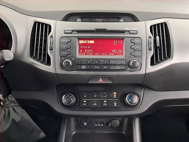 Kia Sportage (2013) 1.7 CRDi, Tempomat - fotka 12 z 16