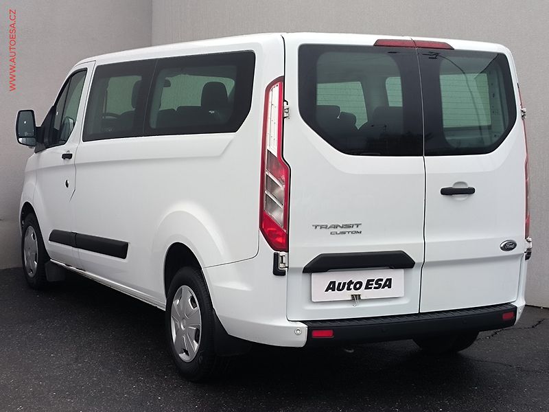 Ford Transit Custom (2021) 2.0TDCi L2H1 9míst, TREND, AC - fotka 6 z 19