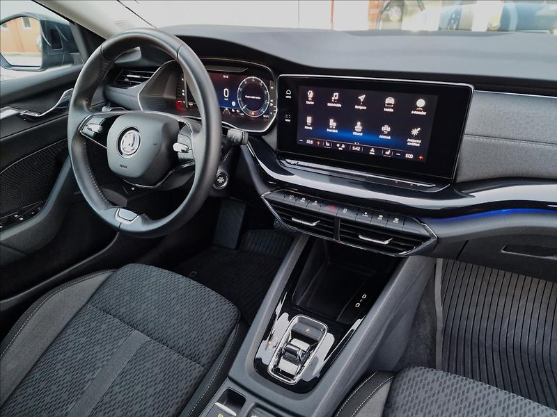 Škoda Octavia 1.4 TSI iV 150kW DSG Style,ČR - fotka 36 z 48