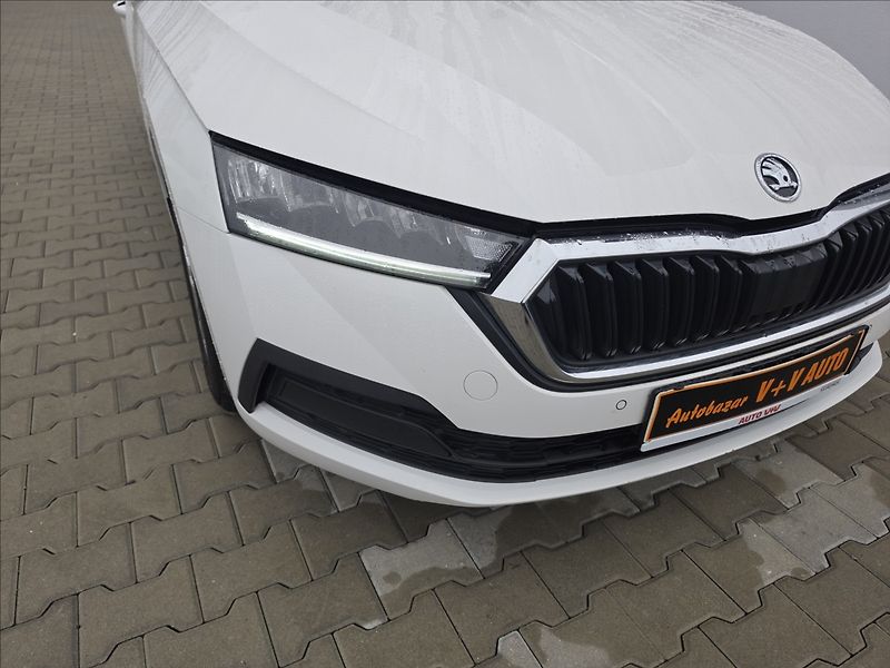 Škoda Octavia 1,0 1,0TSi 81KW Ambition DPH - fotka 39 z 42