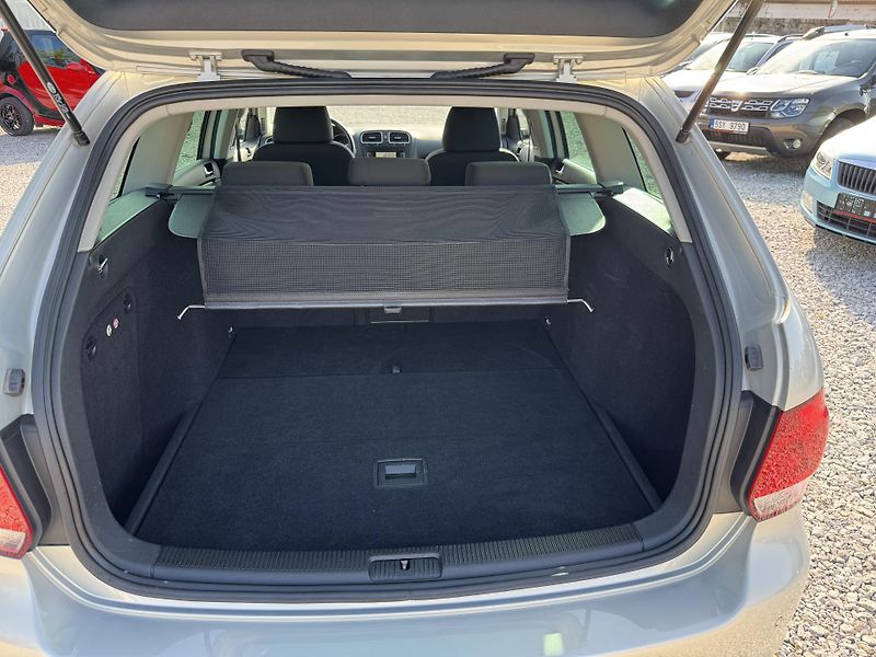 Volkswagen Golf Variant (2010) 1.4TSi,rezervace - fotka 19 z 41