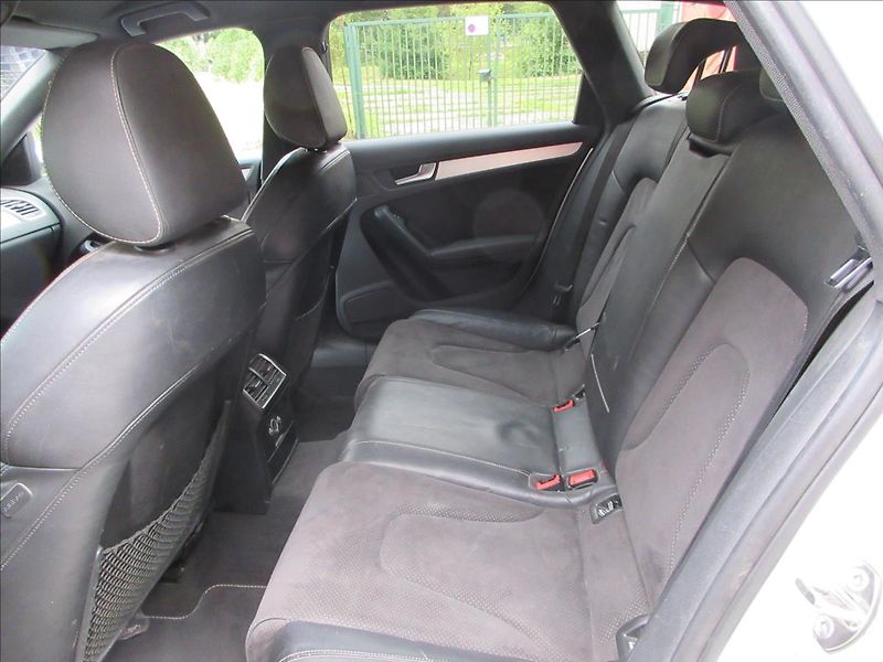Audi A4 2,0 TFSi 155Kw S-Line, 4x4, VA - fotka 15 z 23