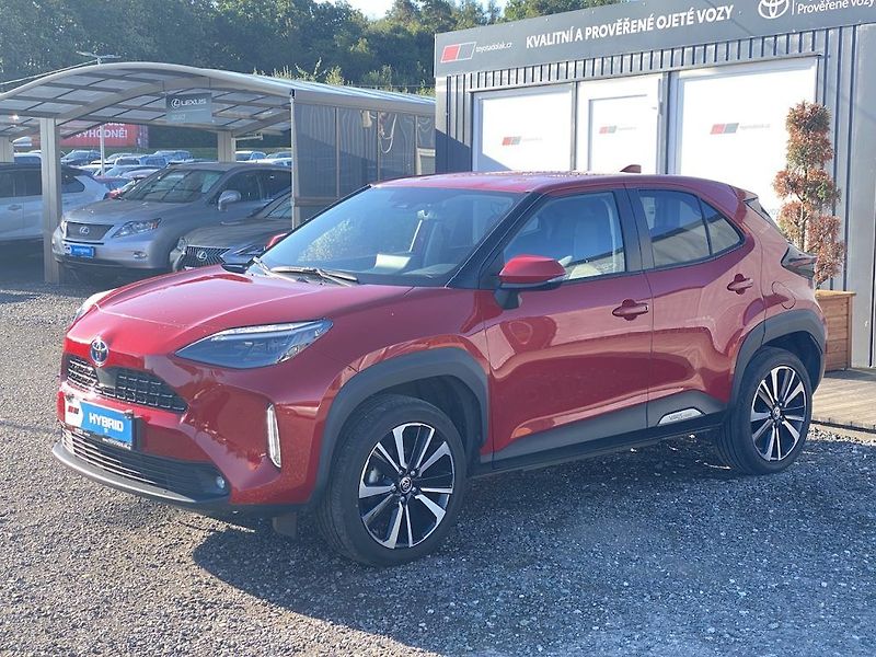 Toyota Yaris Cross 1.5HSD, ČR, Executive, 4x4 - fotka 4 z 19