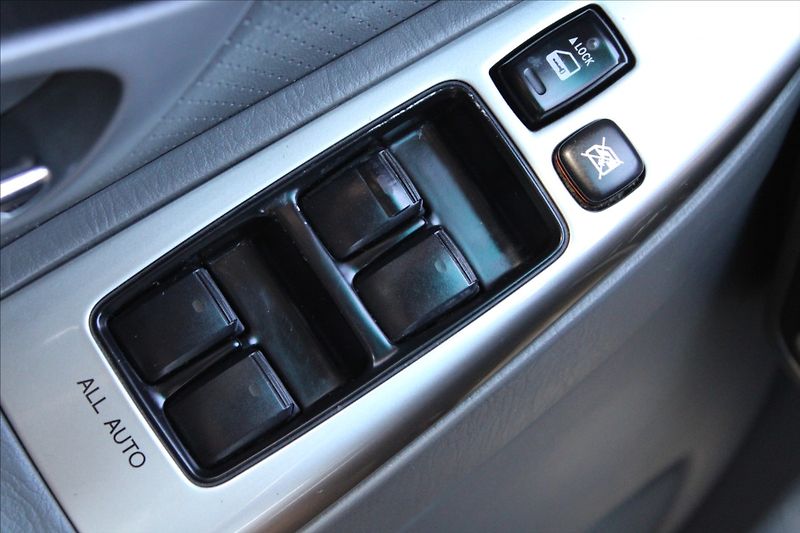 Toyota Land Cruiser 3,0 D-4D  ČR,4x4,AUTOMAT,8MÍST - fotka 19 z 28