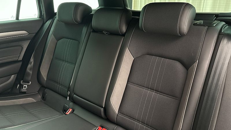 Volkswagen Passat 2.0 TDI DSG 4MOTION Alltrack - fotka 16 z 31