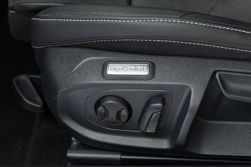 Volkswagen Arteon Shooting Brake 1.5 TSI ELEGANCE*DPH*ČR 1.MAJ* - fotka 14 z 35